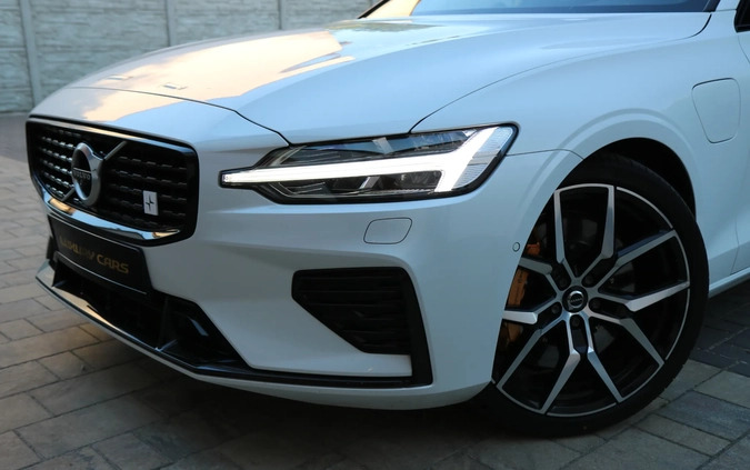 Volvo V60 cena 116500 przebieg: 182400, rok produkcji 2019 z Zelów małe 781